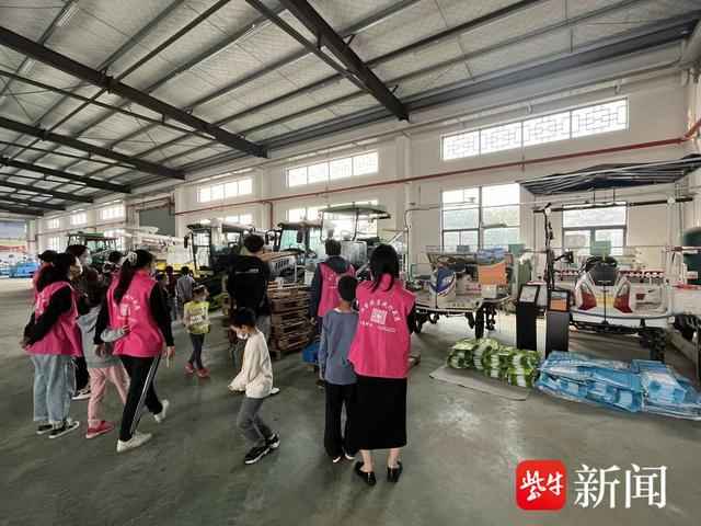 苏州临湖镇开展环卫开放日活动