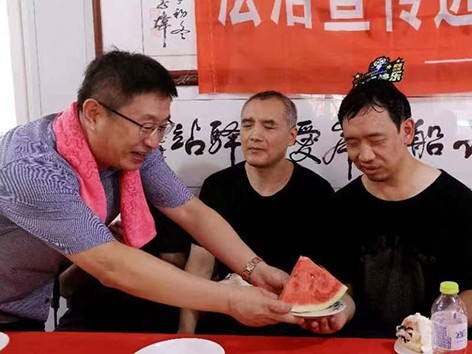健康润心扉,义诊共相随 ——盲人按摩公益行动服务环卫工人