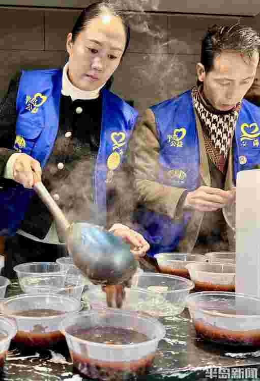 一碗腊八粥，温暖环卫工