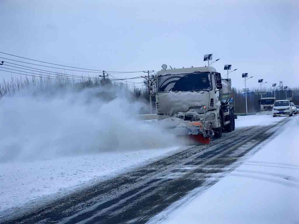 衡水市环卫中心：全力以赴清雪除冰保畅通