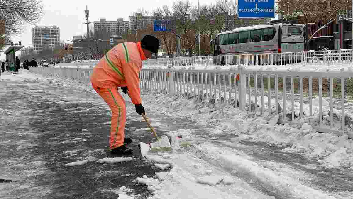 衡水市环卫中心：全力以赴清雪除冰保畅通