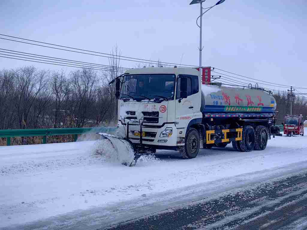 衡水市环卫中心：全力以赴清雪除冰保畅通