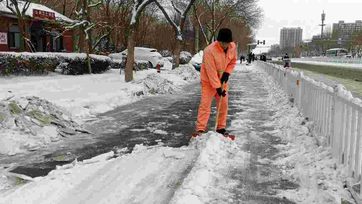 衡水市环卫中心：全力以赴清雪除冰保畅通