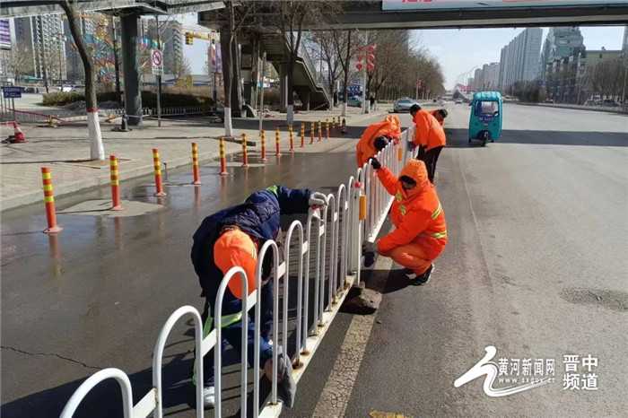 晋中环卫：​开启“春季洗城”模式 扮靓城市“洁净底色”