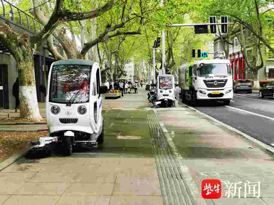 精细化作业擦靓城市春景，南京实施环卫保洁“春季模式”
