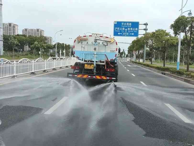 柘林镇多举措保障夏季环卫作业安全