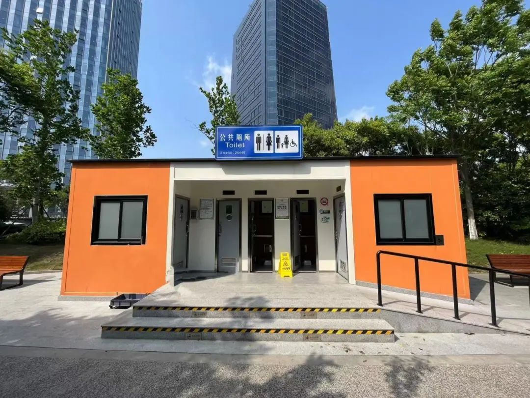 方便“一老一小”，功能服务升级！中山街道完成16座环卫公厕改造