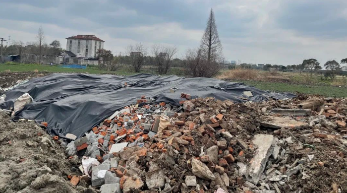 跨省偷倒建筑垃圾？毗邻城管联手破案