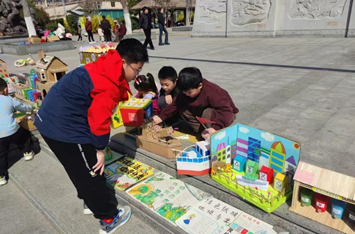 金乡县市容环境卫生服务中心组织开展多彩垃圾分类宣传活动