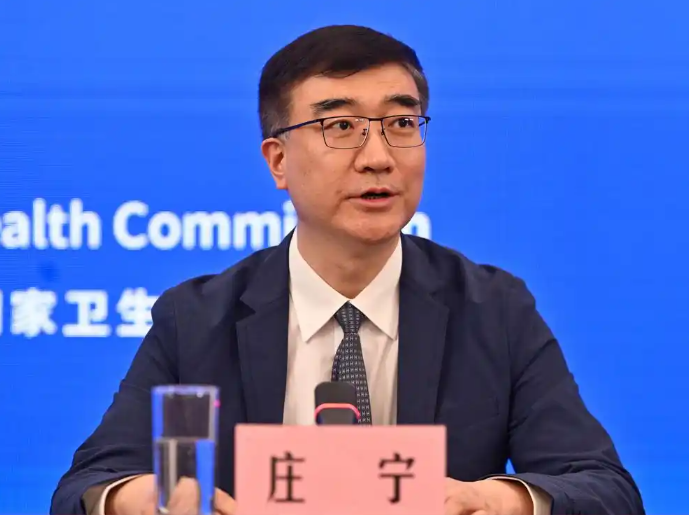 国家卫健委：去年城镇生活垃圾无害化处理率达99%，卫生厕所普及率达75%左右