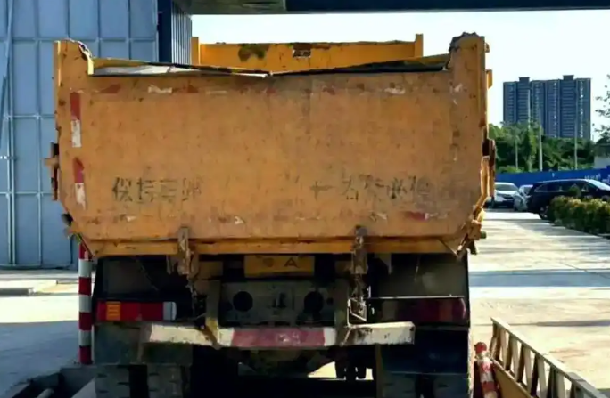 两家违规企业“吃罚单”！广州增城整治建筑垃圾乱象