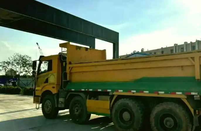 两家违规企业“吃罚单”！广州增城整治建筑垃圾乱象