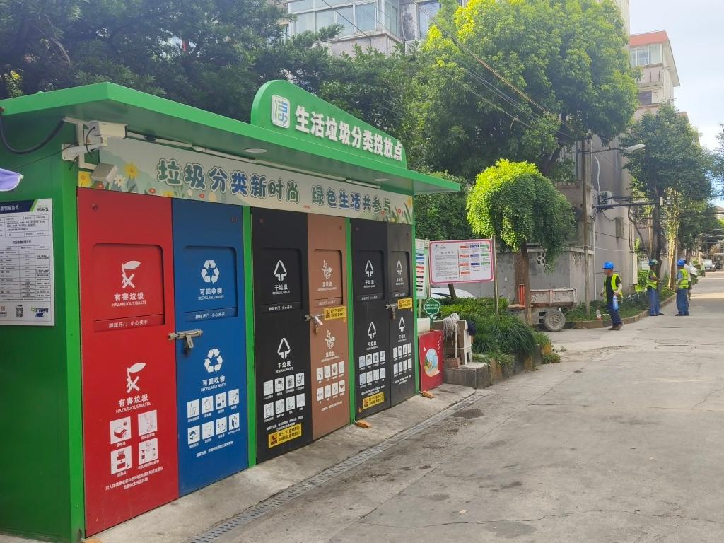 虹口回音壁｜夜间垃圾清运被指扰民，如今已有解决方案