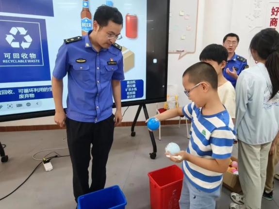 【普法宣传】“教”“管”结合，让垃圾分类引领低碳新时尚