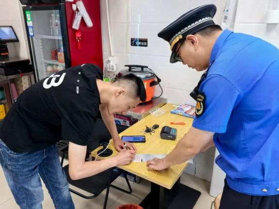 【普法宣传】“教”“管”结合，让垃圾分类引领低碳新时尚