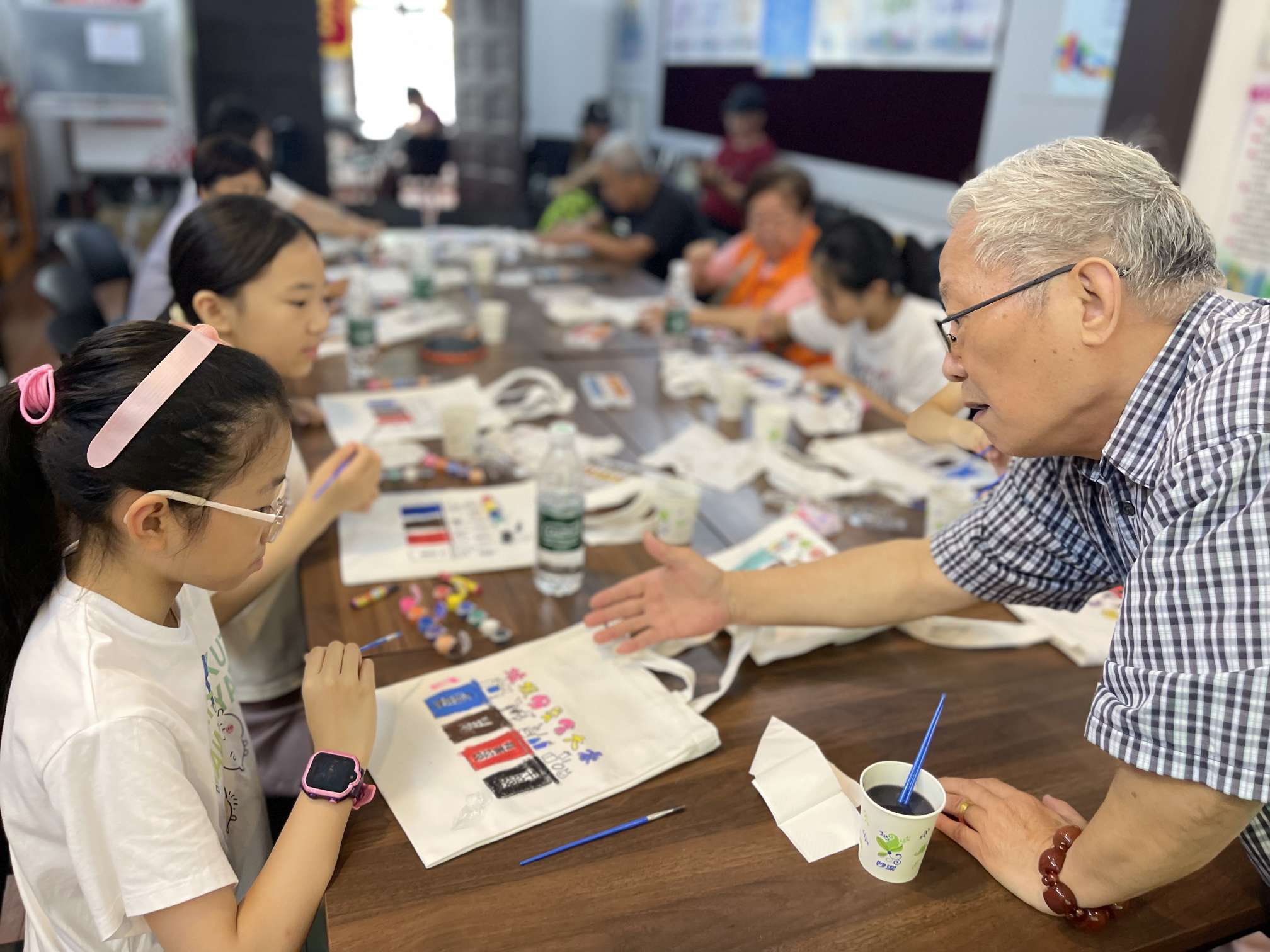 一场“老少互动”的垃圾分类小课堂