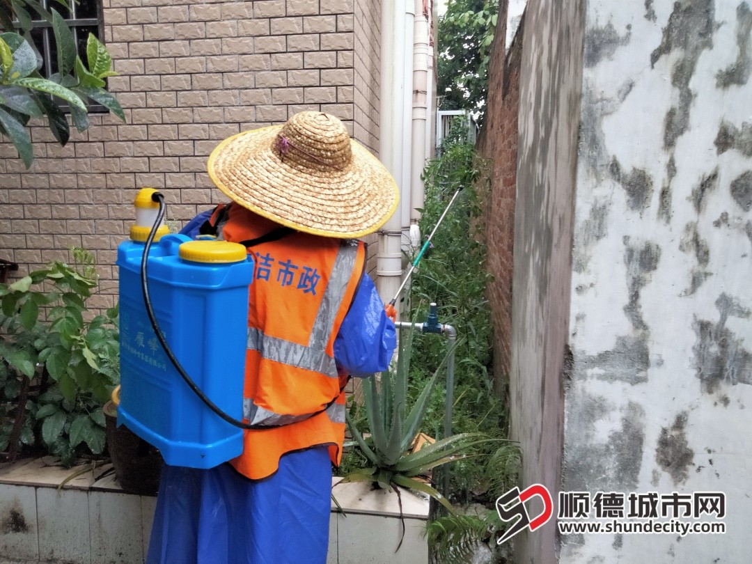 纪实 | 顺德城管：双线作战显担当 织密疫情“环卫防线”